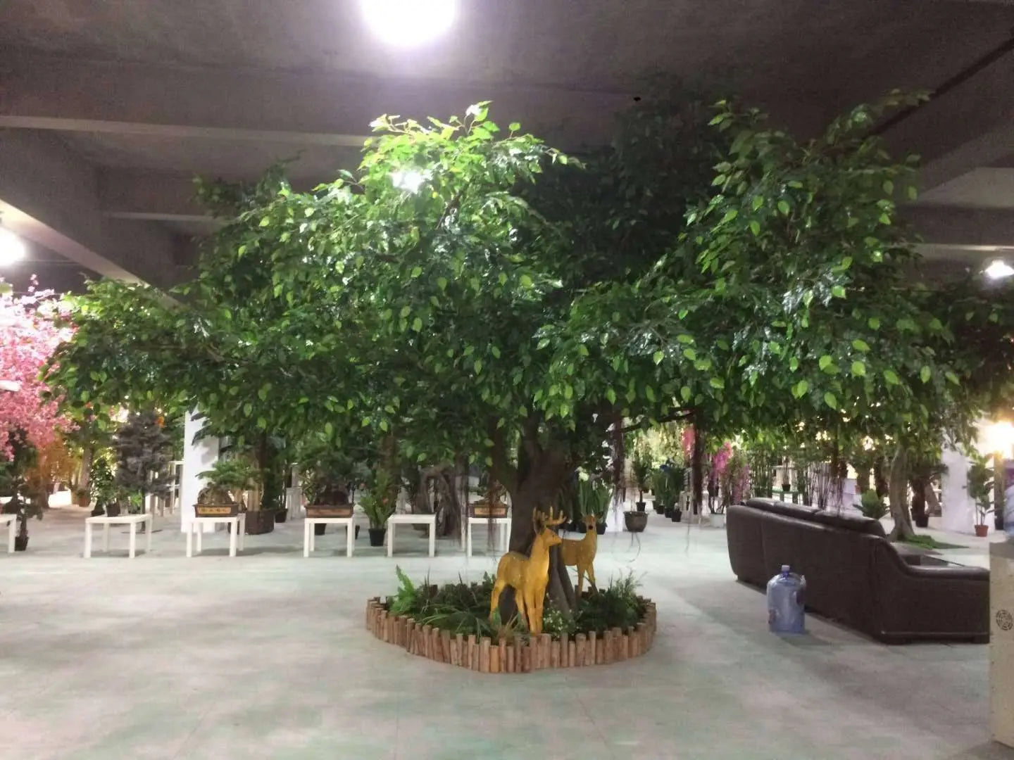 Factory Wholesale Big Faux Green Tree Large Ficus Plantas Artificiales Artificial Banyan Tree for Restaurant Hotel Event Decor Yooly Plants - YL0688