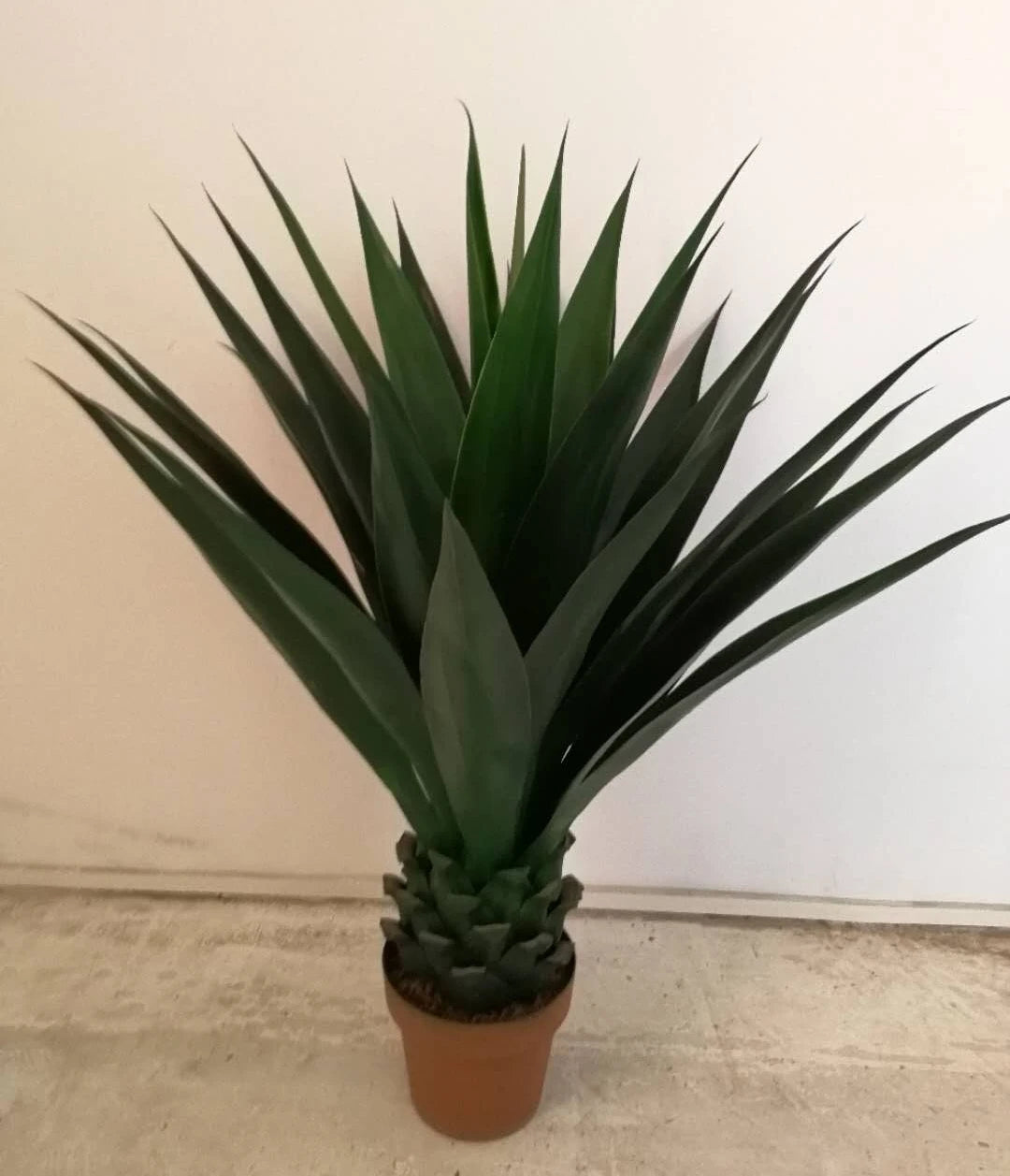 80CM 19 Leaves High Quality Faux Agave Sisal Plant Artificial Yucca Plant With Pot For Indoor Outdoor Decoration Yooly Plants - YL09601